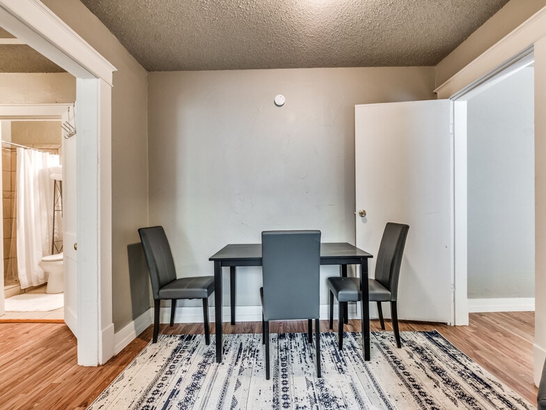 Dining space - 529 NW 32nd St