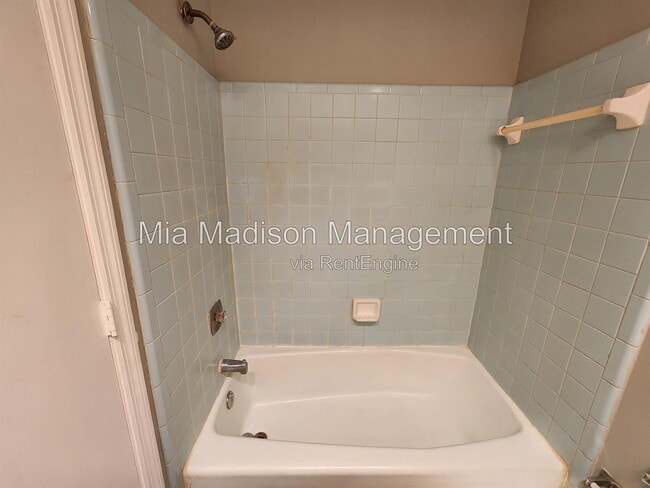 Building Photo - 1531 Marcy Cir