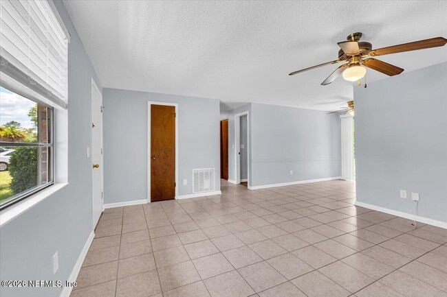 Building Photo - 2774 Mesquite Ave