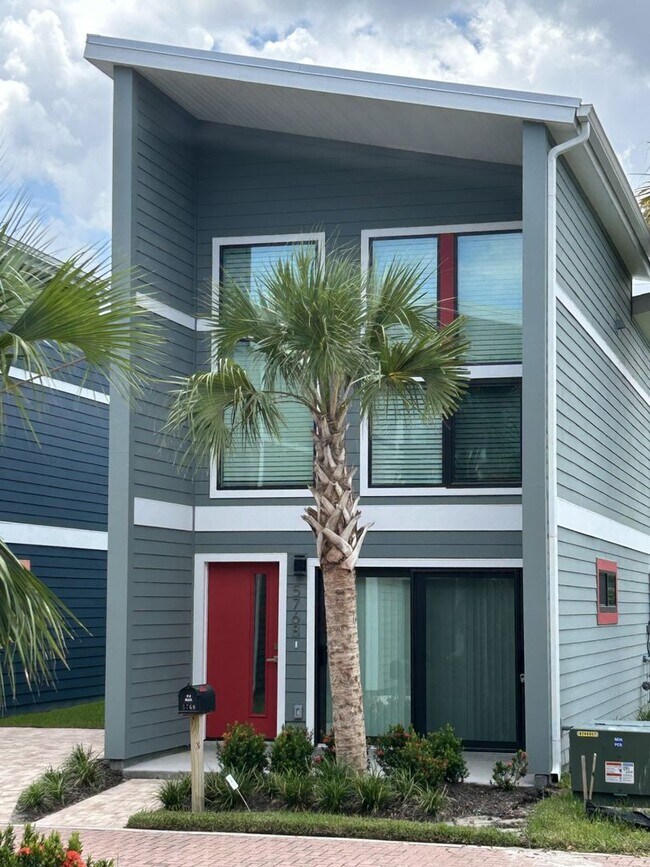 Building Photo - 2 bedroom / 2.5 bath new construction avai...