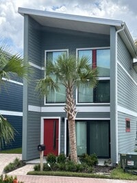 Building Photo - 2 bedroom / 2.5 bath new construction available now!