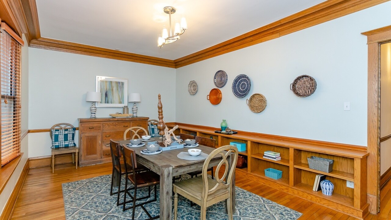Dining Room - 5520 S Cornell Ave