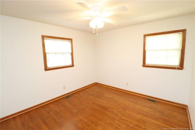 Building Photo - 116 Shirley Dr