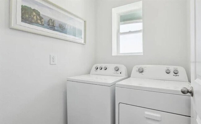 Building Photo - 32528 Weathered Oak Dr