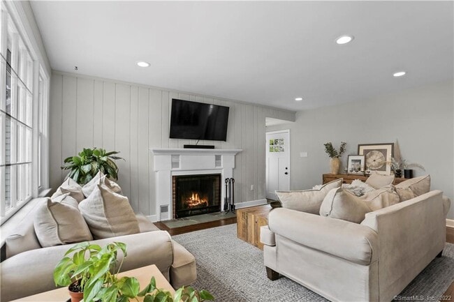 Building Photo - 80 Ridgewood Ave