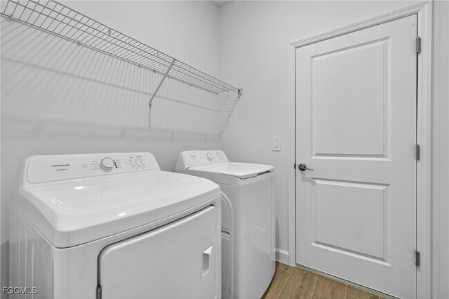 Building Photo - 14306 Winding Cedar Wy