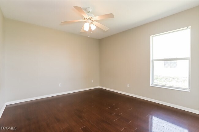 Building Photo - 5840 Regent Rd