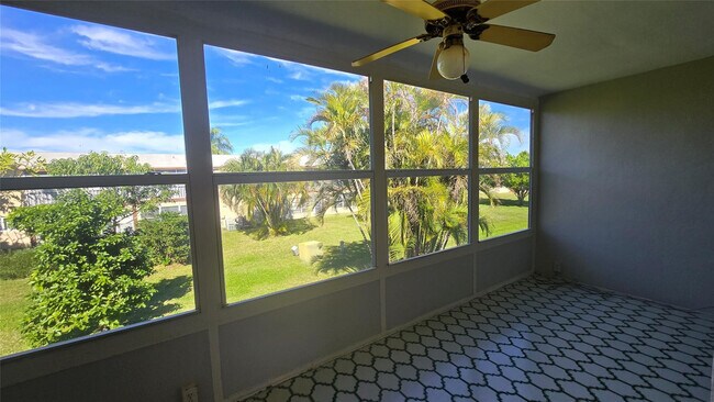 Building Photo - 7305 NW 5th Ct