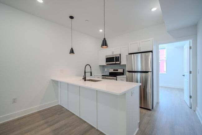 Building Photo - 1710 N 24th St