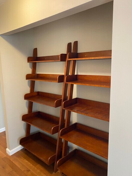 Building Photo - 20 Hillside Terrace