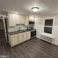 Building Photo - 39 Diverty Rd