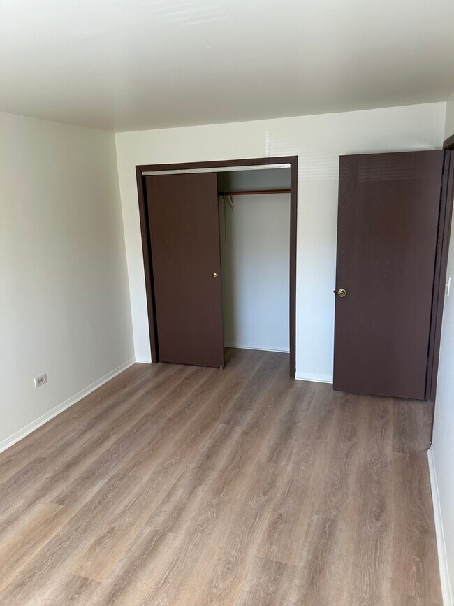 Building Photo - 1520 Crimson Ln