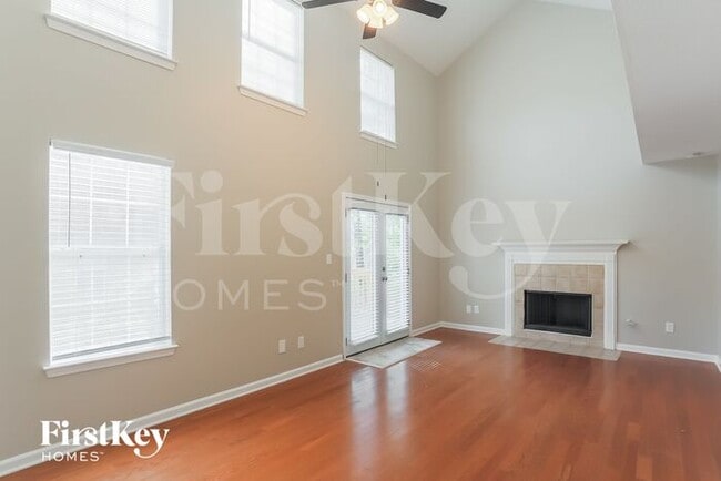 Building Photo - 1529 Edgemoor Ln