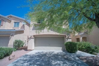 Building Photo - Wonderfully fully renovated, 2-story property