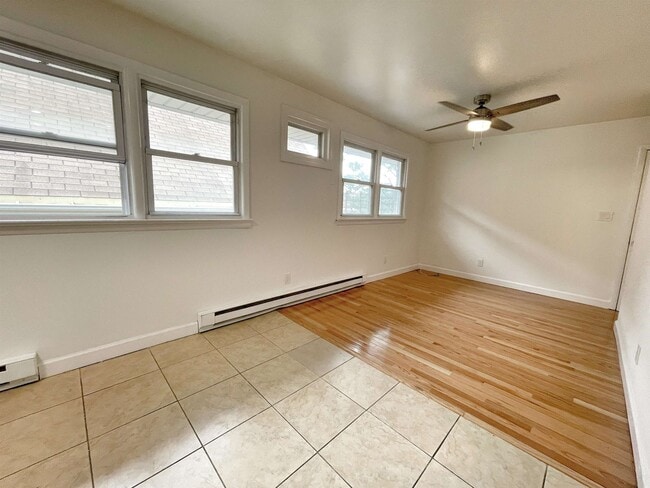 Building Photo - 263 Avenue B