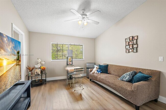 Building Photo - 3690 N 56th Ave
