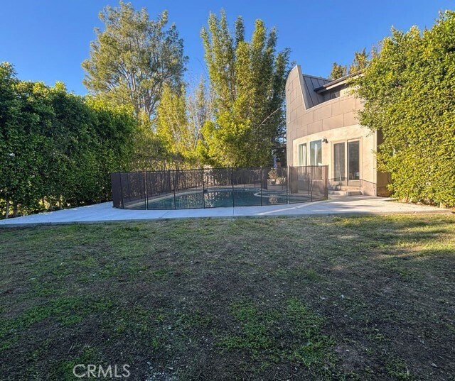 Building Photo - 9625 Oak Pass Rd