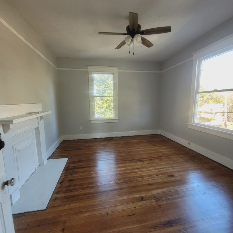 Building Photo - 343 Adelle St