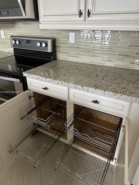 Building Photo - 1415 SW 113th Ave