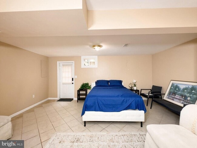 Building Photo - 11324 Clear Brook Ct