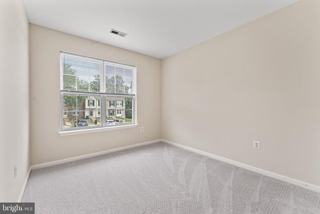 Building Photo - 209 Ilona Ct
