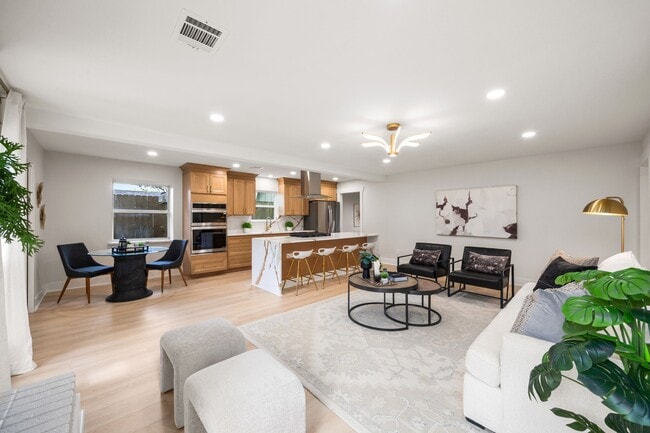 Building Photo - 2830 Triway Ln