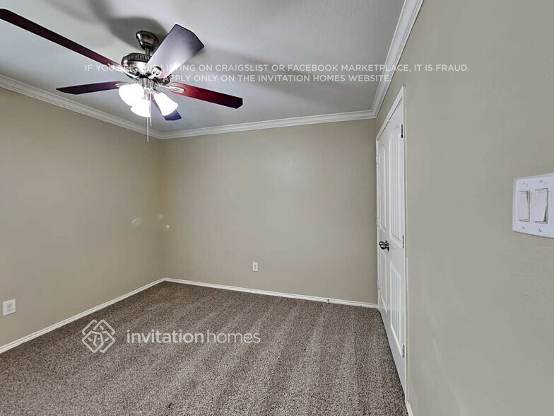 Building Photo - 517 Saguaro Dr