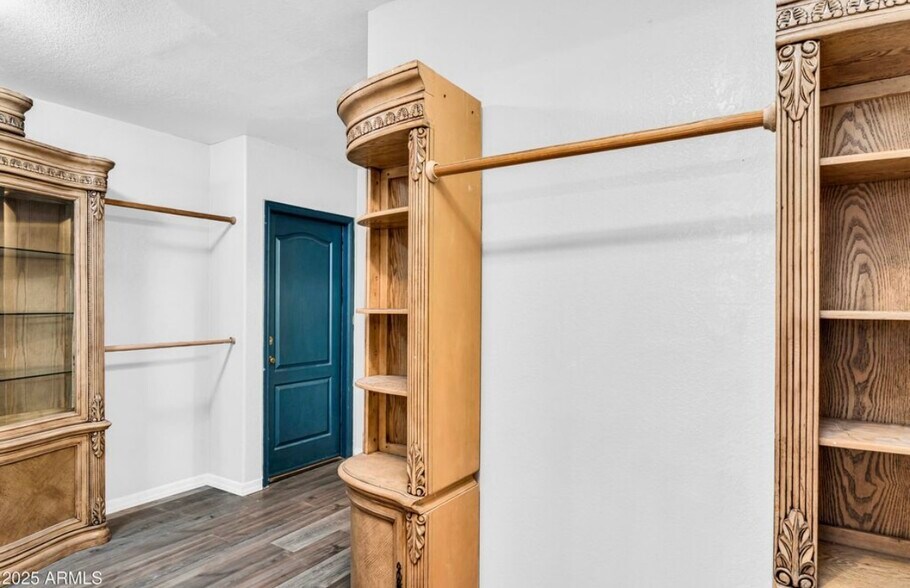 Building Photo - 15482 S Sequoia Cir