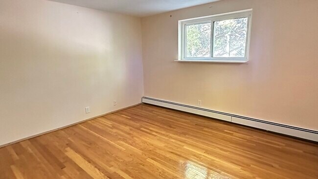 Building Photo - 357 Faneuil St