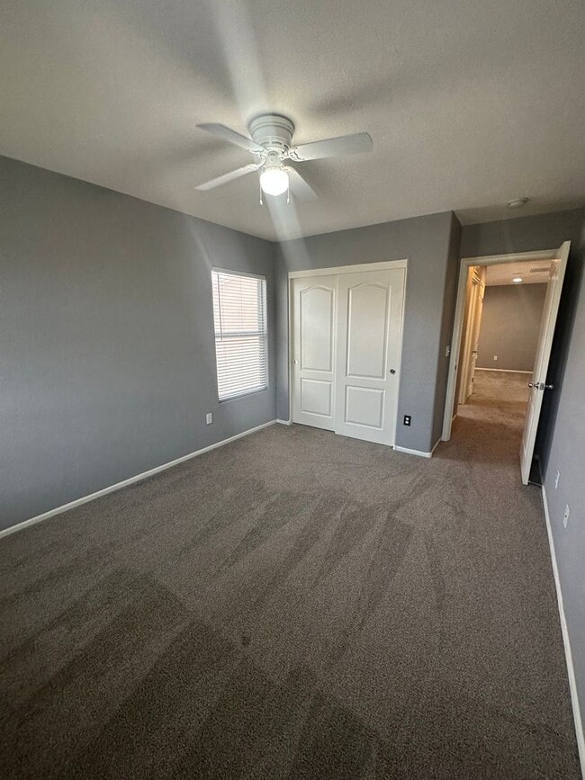 Building Photo - 7561 Morisset Ave