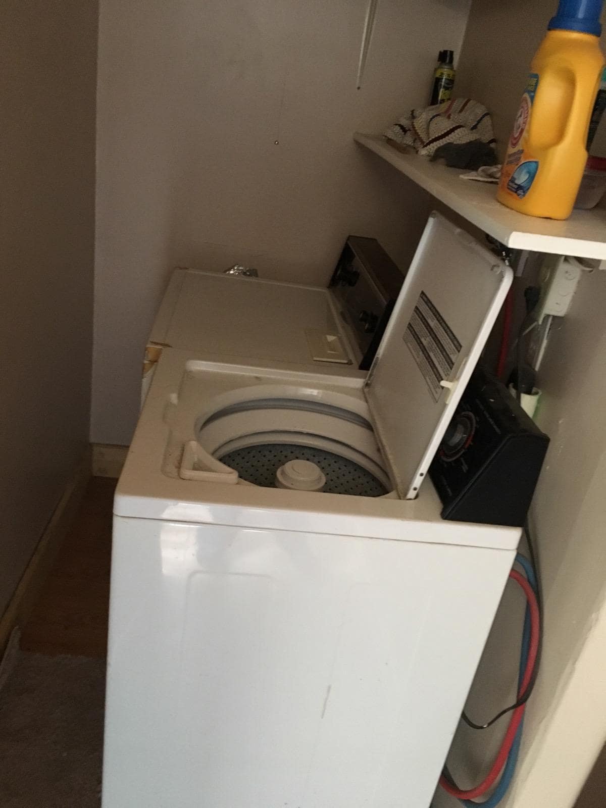 Building Photo - 117 N Main Ave