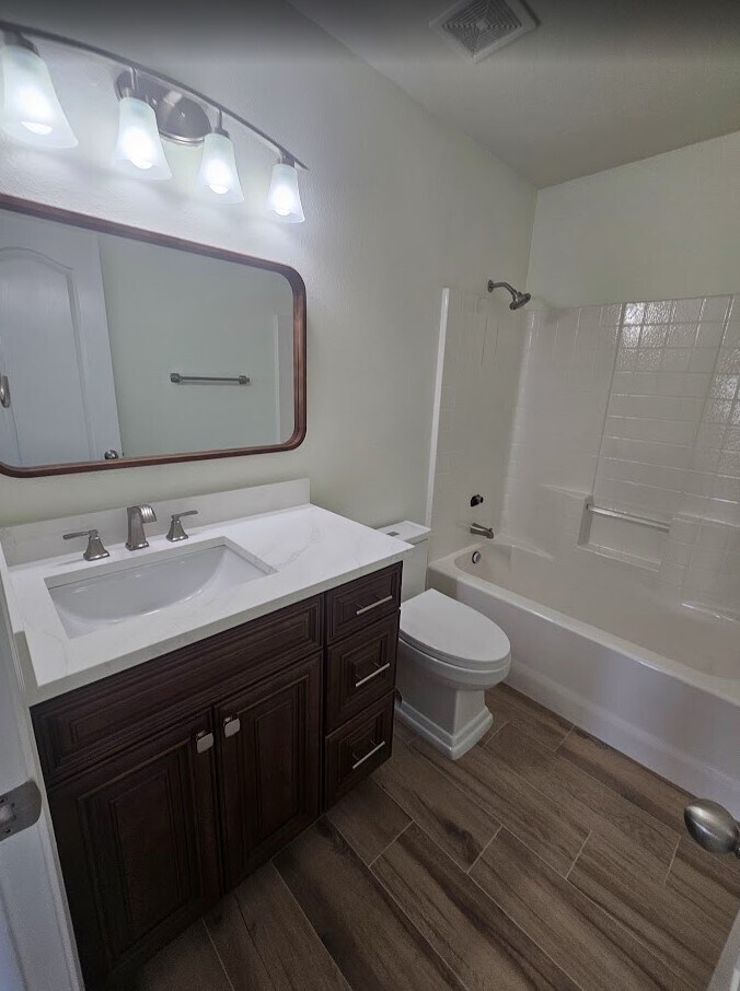 Building Photo - 10421 Trevino Ln