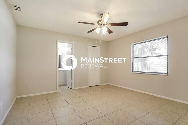 Building Photo - 3 Bedroom Pet-Friendly Home in Kissimmee, FL with Main Street Renewal
