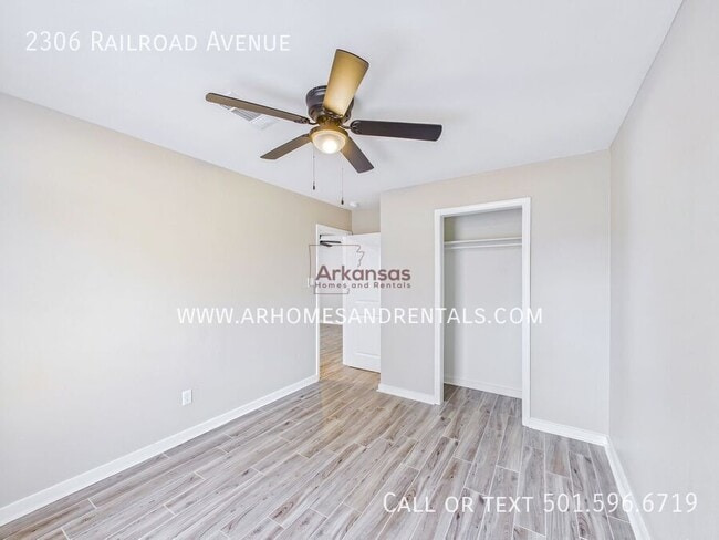 Building Photo - 2306 Railroad Ave