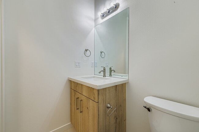 Building Photo - 12038 33rd Ave NE