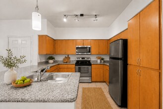 Building Photo - Aldea at Estrella Falls