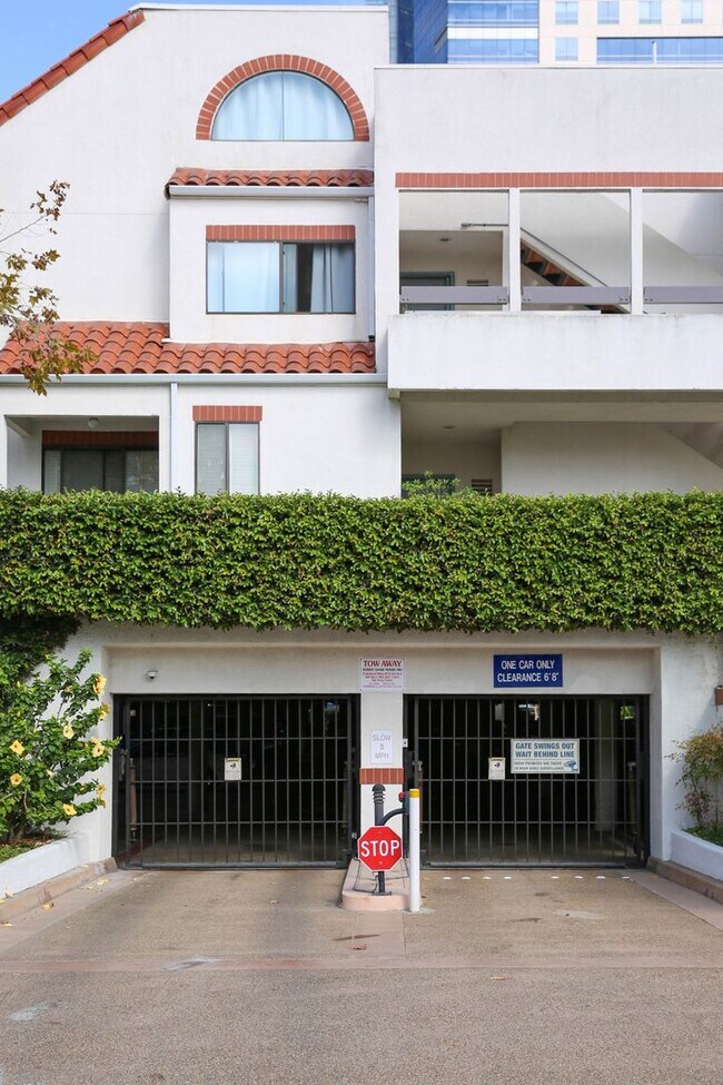 Building Photo - 701 Kettner Blvd