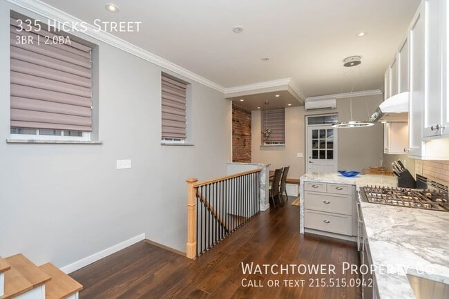 Building Photo - 335 S Hicks St