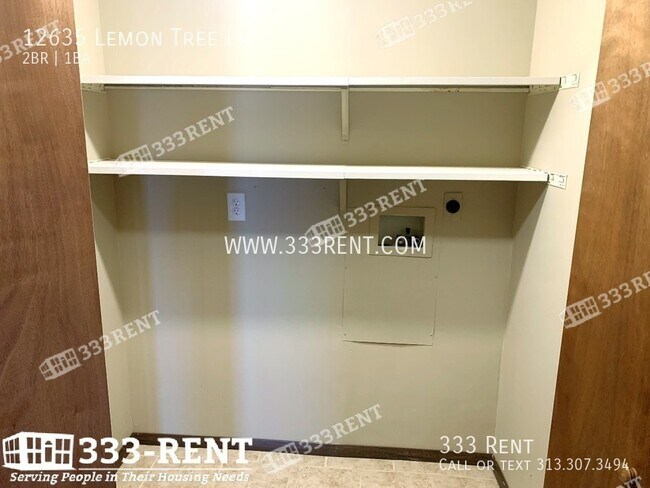 Building Photo - Lovely Condo Ready For You to Move In!