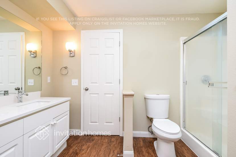 Building Photo - 3525 Crystal Ridge Dr SE