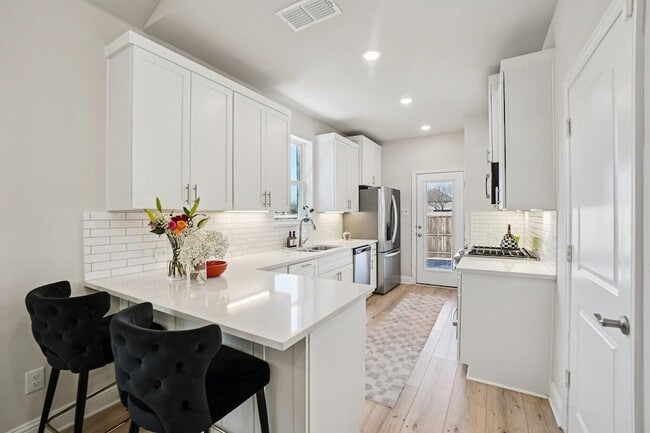 Building Photo - 11422 Chepstow Crescent Ct