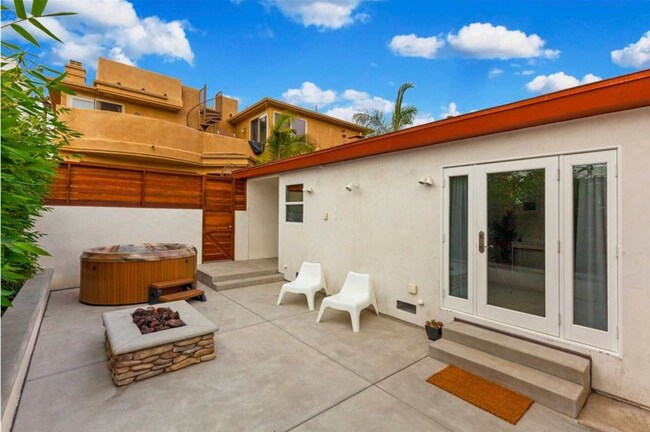 Building Photo - 754 Tourmaline St