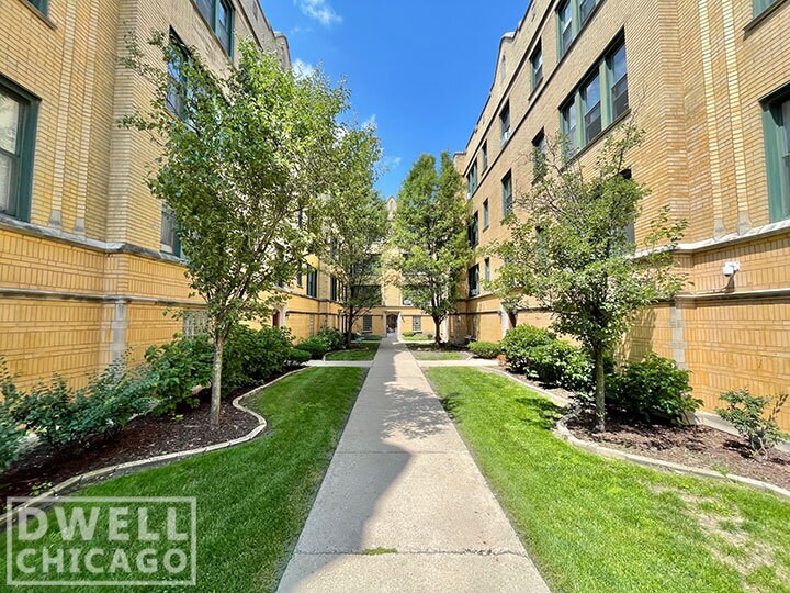 Building Photo - 2327 N Spaulding Ave