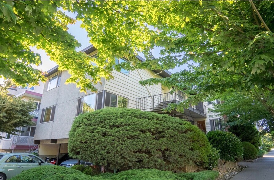 Building Photo - 5701 17th Ave NW