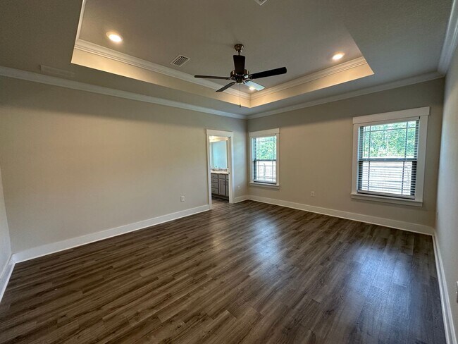 Building Photo - 4 Bedroom 3 Bath Craftsman Style Home off Beulah Rd!