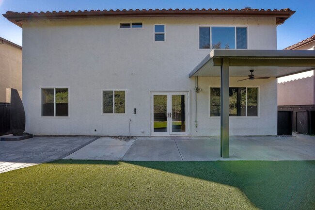 Building Photo - Spacious 5-Bedroom Lake Rancho Viejo Rental with Loft & No Rear Neighbors