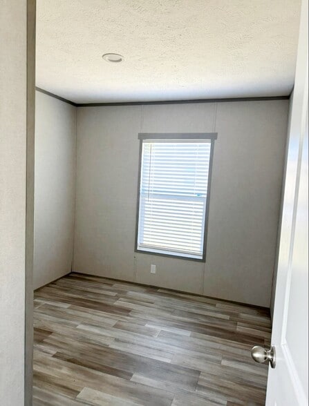 Building Photo - 310 Karlee Dr