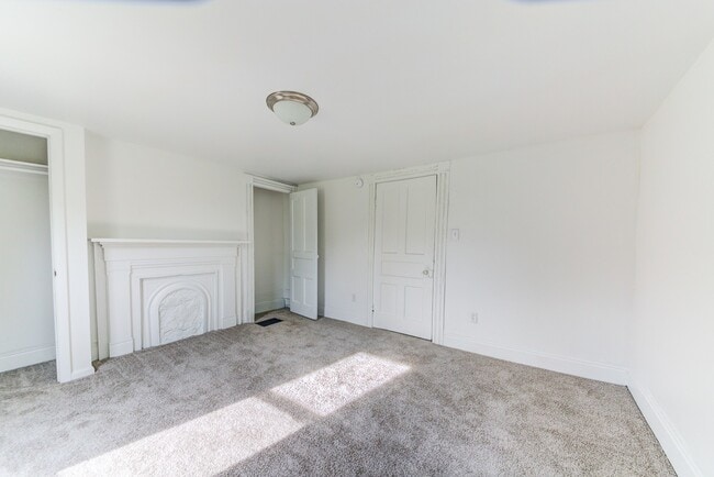 Building Photo - 20 Sylvania Ave