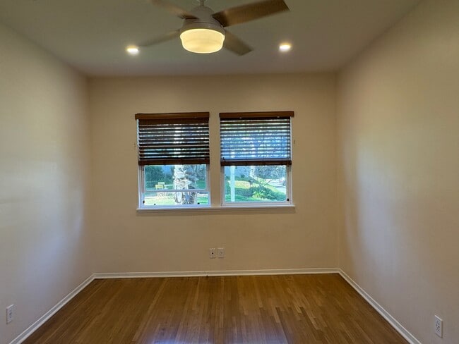 Building Photo - 5874 Bowcroft St