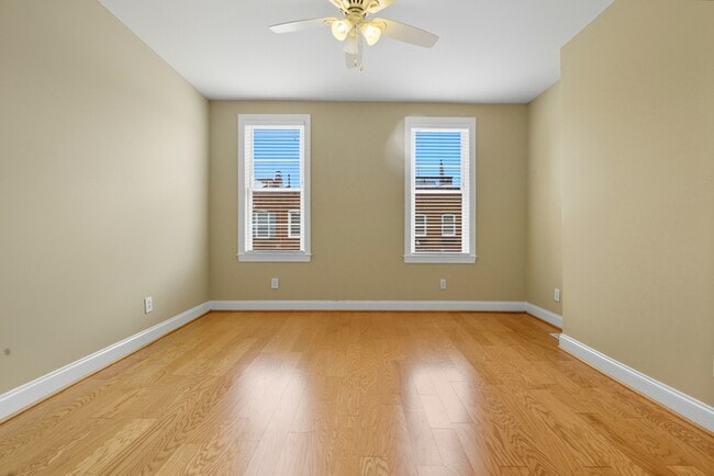 Building Photo - 1112 S Bouldin St